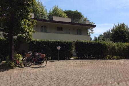 Residence Apuamare Pietrasanta Esterno foto