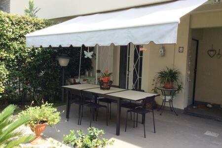 Residence Apuamare Pietrasanta Esterno foto